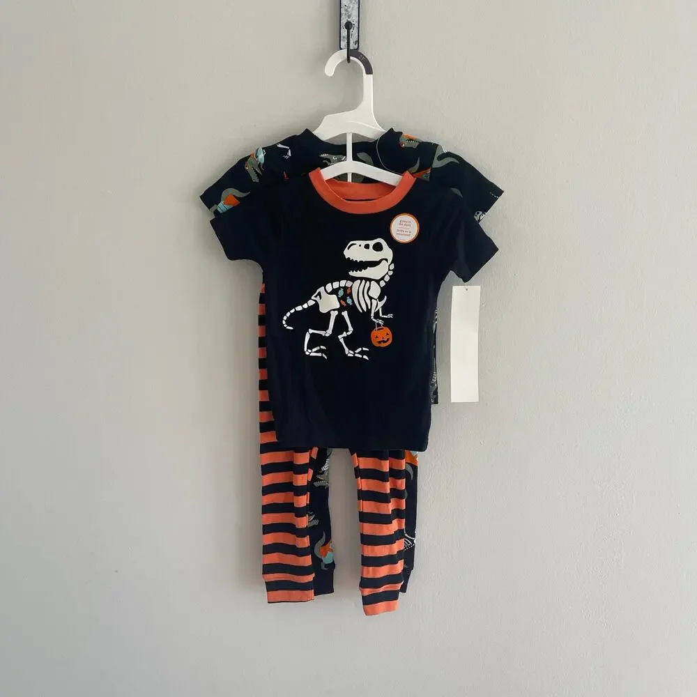 NWT HALLOWEEN DINOSAUR 2T CARTER'S 2 PAJAMAS SET